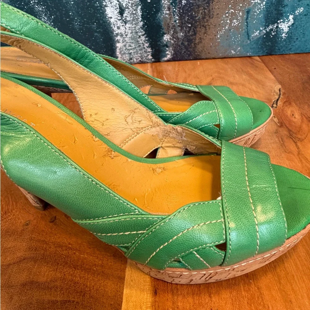 Nine West Vintage Y2K Green/Tan Leather Cork Platform Heels (GUC)